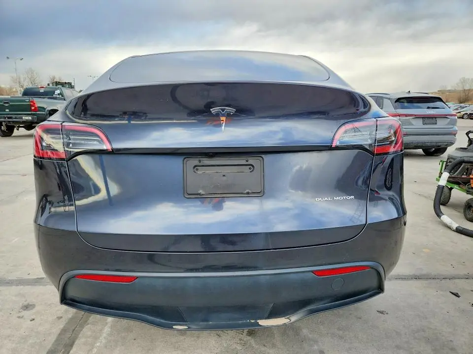 2024 TESLA MODEL Y   