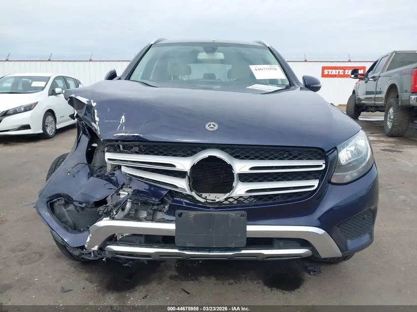 2019 MERCEDES-BENZ GLC 300  