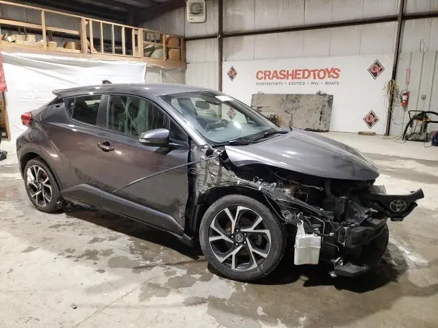 2019 TOYOTA C-HR XLE  