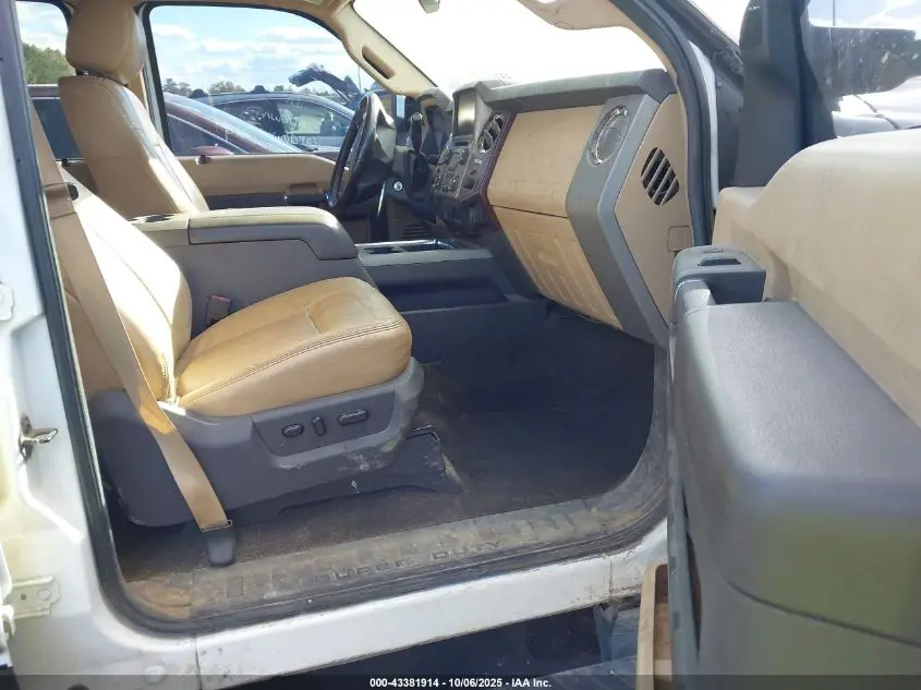 2016 FORD F-250 LARIAT