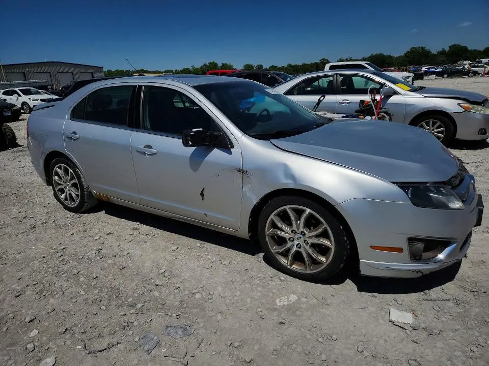 2011 FORD FUSION SE  