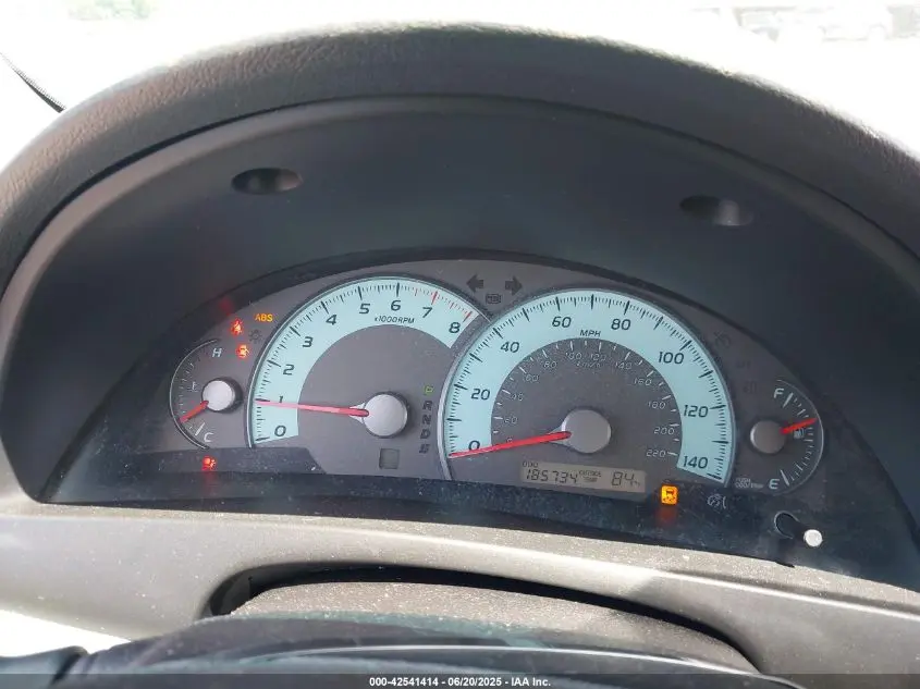 2011 TOYOTA CAMRY SE