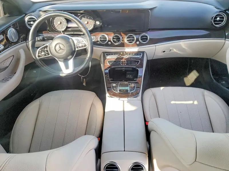 2019 MERCEDES-BENZ E 300  