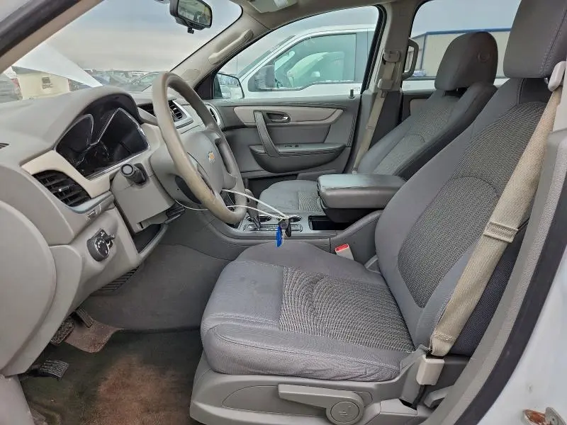 2016 CHEVROLET TRAVERSE LS  