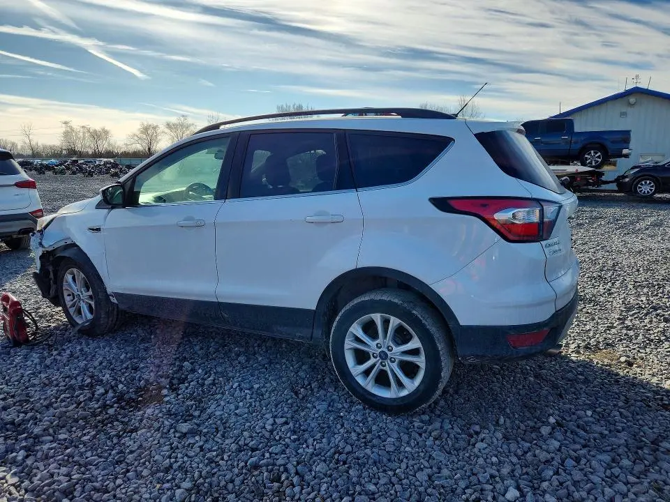 2018 FORD ESCAPE SE  