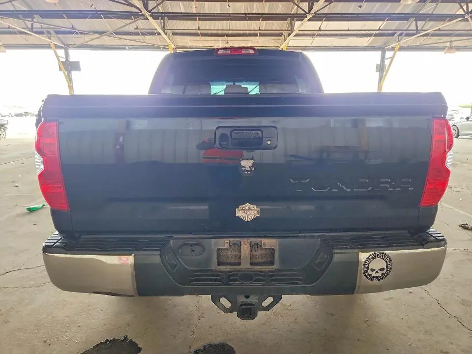2016 TOYOTA TUNDRA SR5  