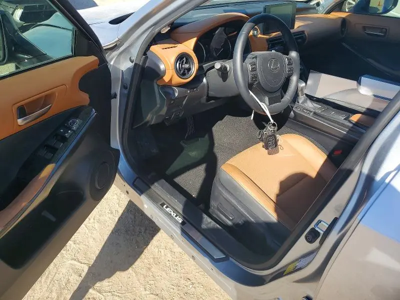 2024 LEXUS IS 300 BASE  