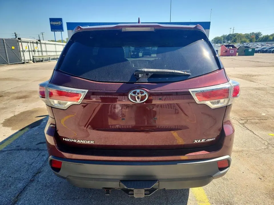 2016 TOYOTA HIGHLANDER XLE  