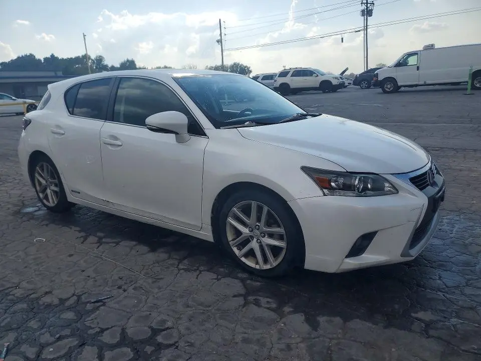 2015 LEXUS CT 200  