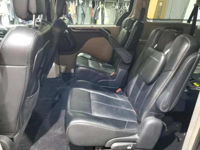 2011 CHRYSLER TOWN & COUNTRY LIMITED  