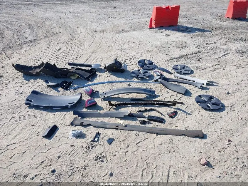 2018 TESLA MODEL 3 LONG RANGE/PERFORMANCE