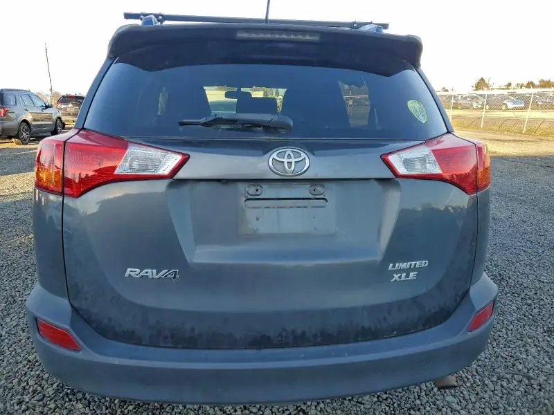 2015 TOYOTA RAV4 XLE  