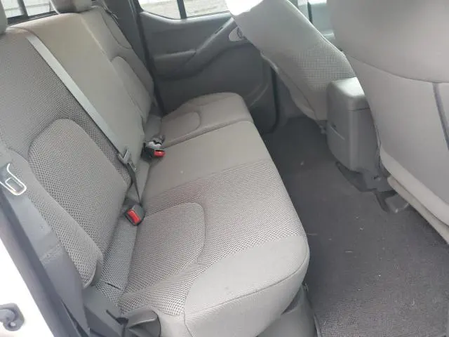 2021 NISSAN FRONTIER S  