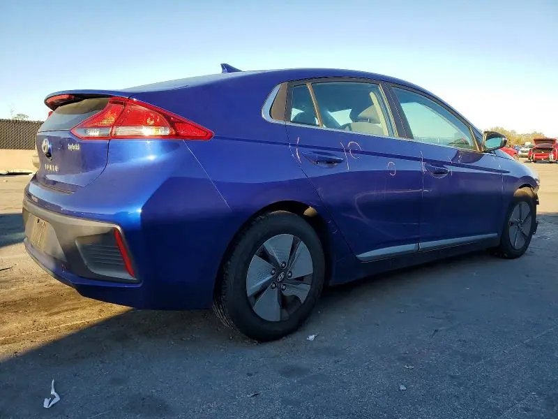 2022 HYUNDAI IONIQ SE  