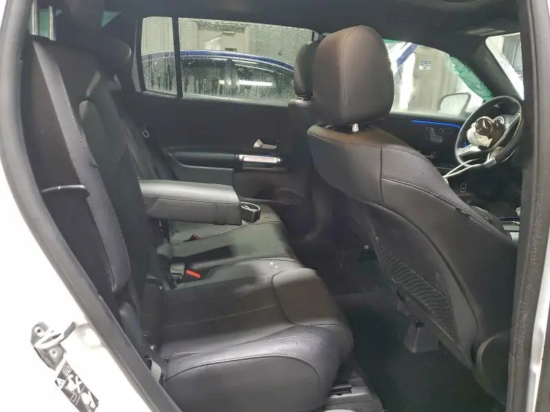 2025 MERCEDES-BENZ GLB 250 4MATIC  