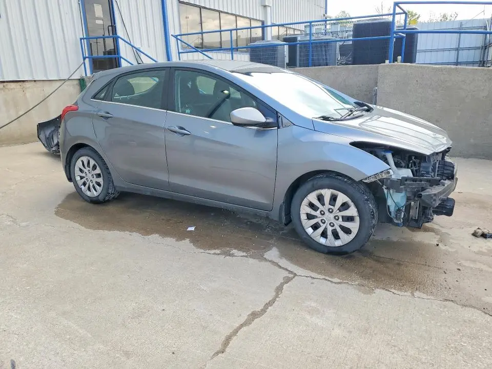 2016 HYUNDAI ELANTRA GT BASE  