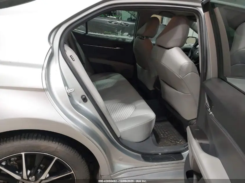 2022 TOYOTA CAMRY SE AWD