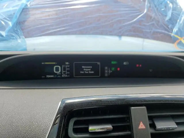 2016 TOYOTA PRIUS   