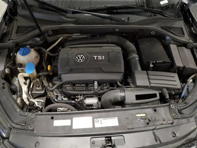 2017 VOLKSWAGEN PASSAT SE