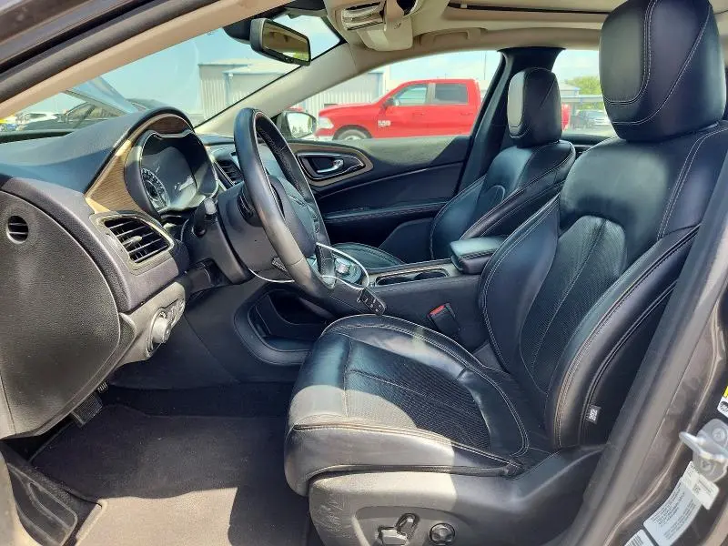2015 CHRYSLER 200 C  
