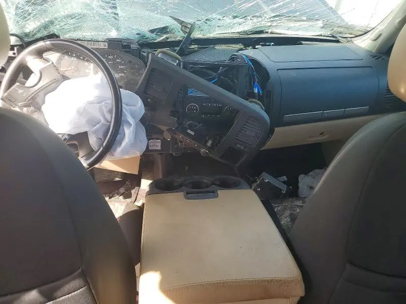 2011 CHEVROLET SILVERADO K1500 LT  