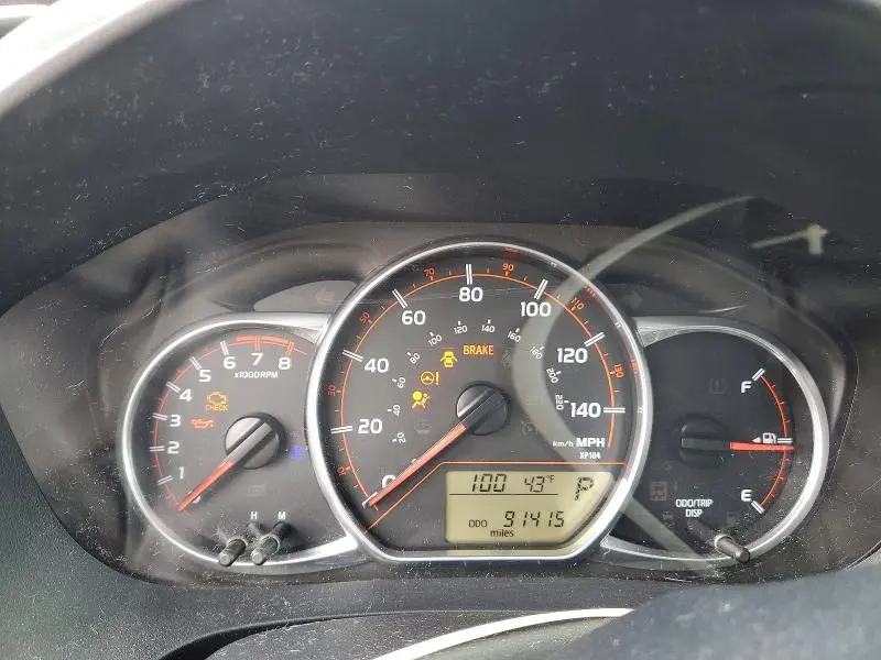 2016 TOYOTA YARIS 5-DOOR SE  