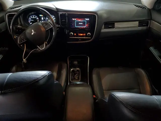 2020 MITSUBISHI OUTLANDER SE  