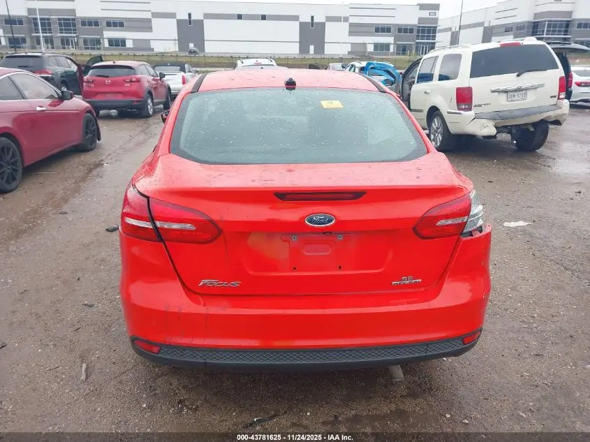 2015 FORD FOCUS SE