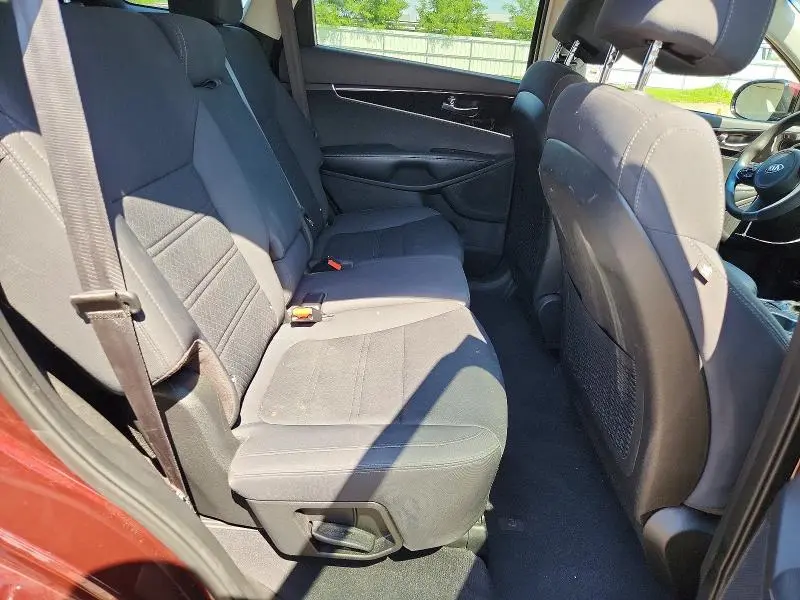 2017 KIA SORENTO LX V6  