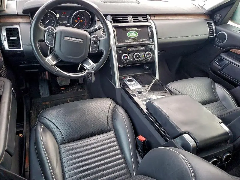 2017 LAND ROVER DISCOVERY HSE LUXURY  