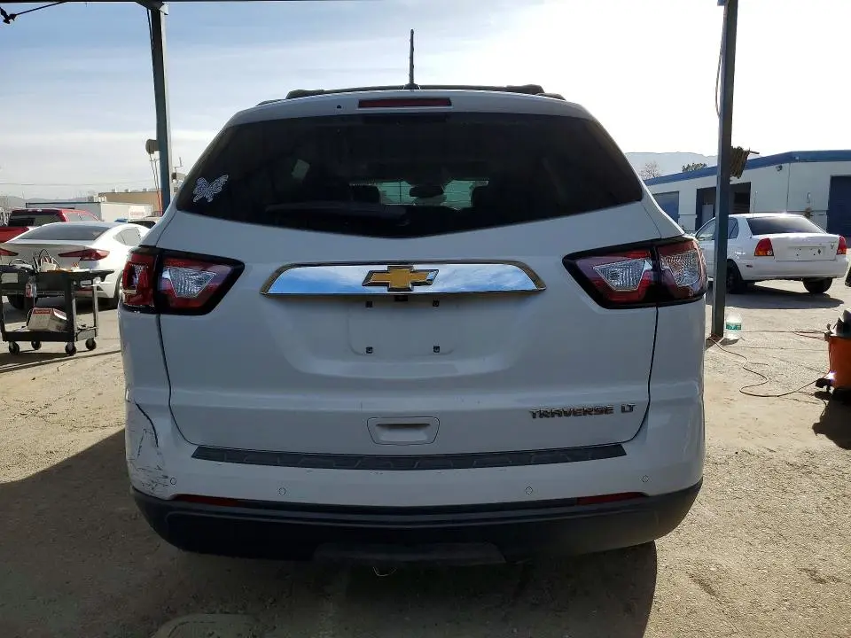 2016 CHEVROLET TRAVERSE LT  