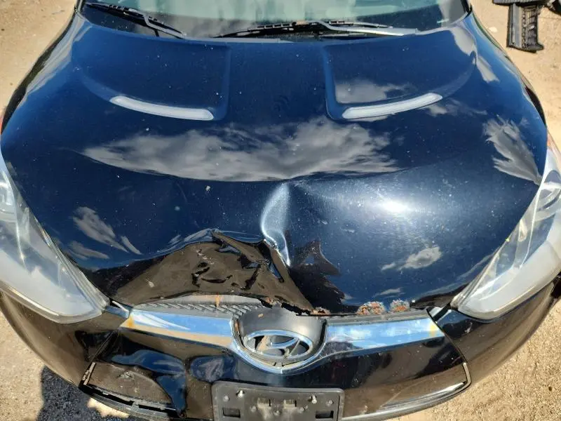2013 HYUNDAI VELOSTER BASE  