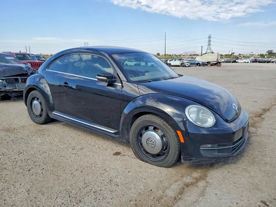 2013 VOLKSWAGEN BEETLE   