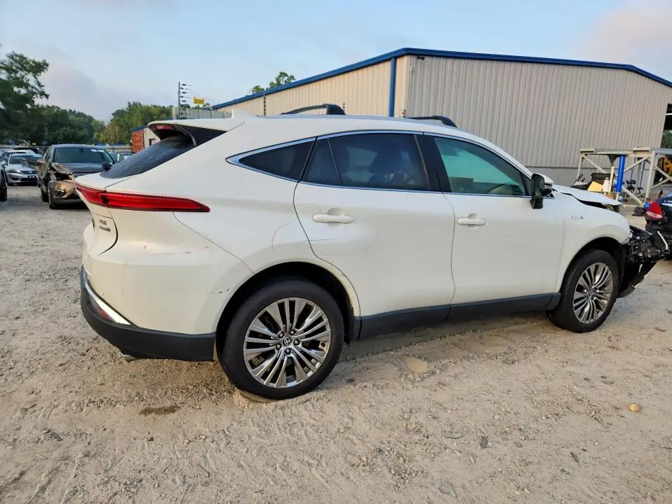 2021 TOYOTA VENZA XLE  