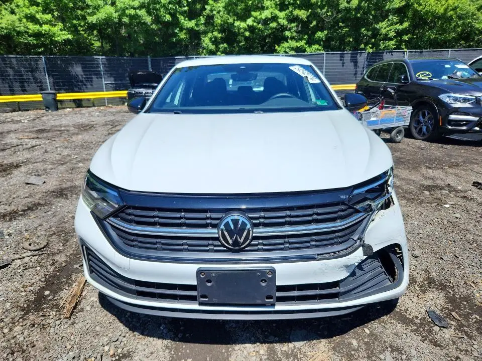 2024 VOLKSWAGEN JETTA SPORT  
