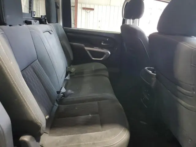 2017 NISSAN TITAN XD SL  