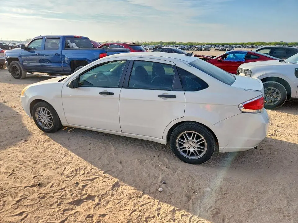 2011 FORD FOCUS SE  