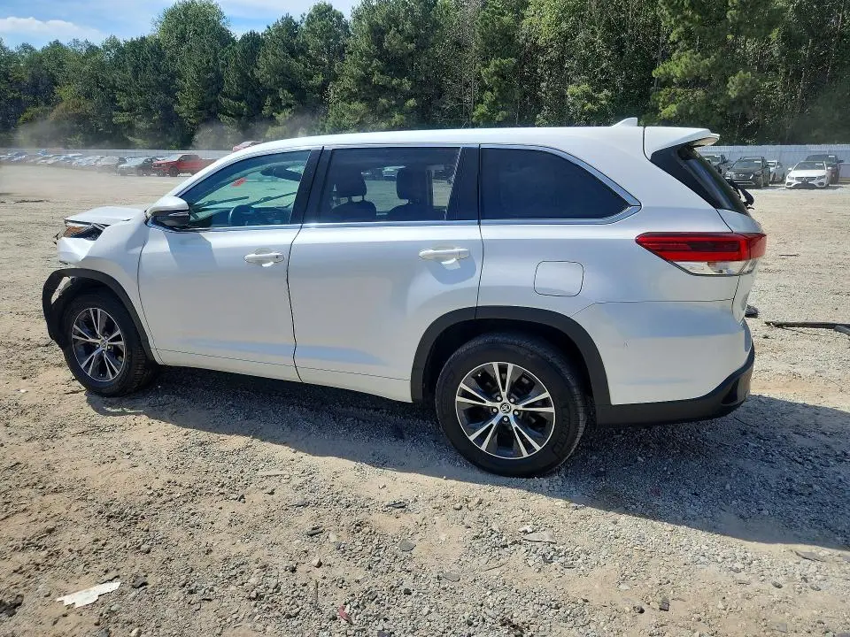 2018 TOYOTA HIGHLANDER LE PLUS  