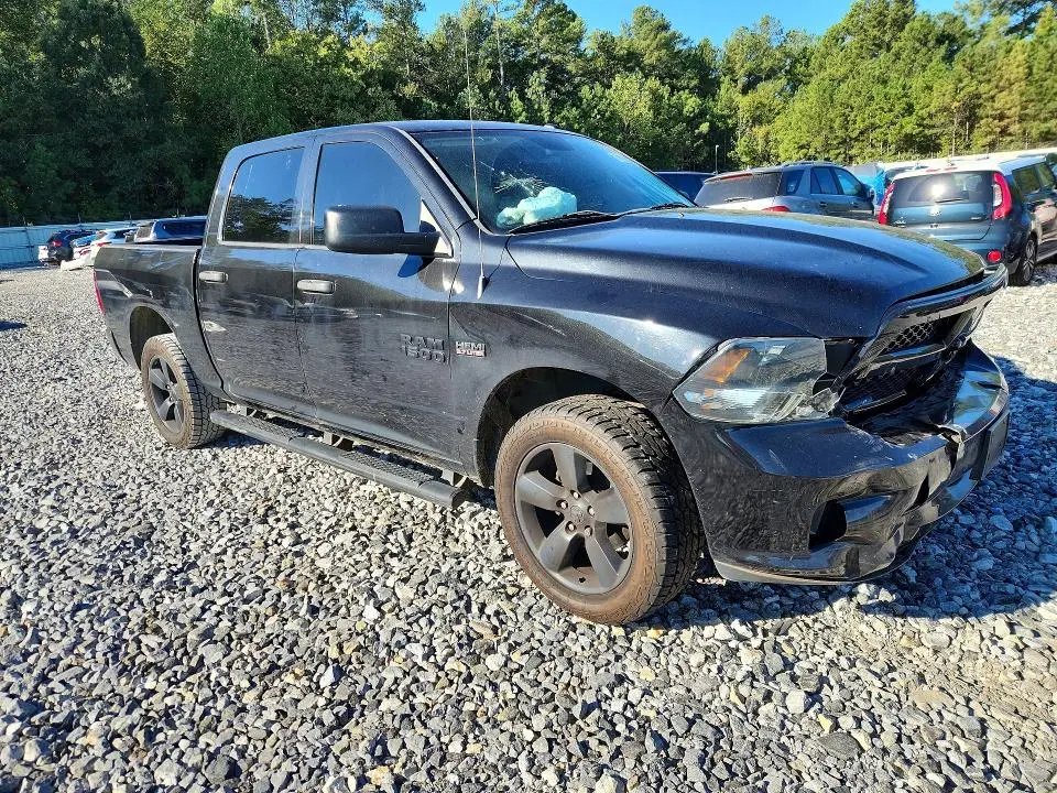 2016 RAM 1500 ST  