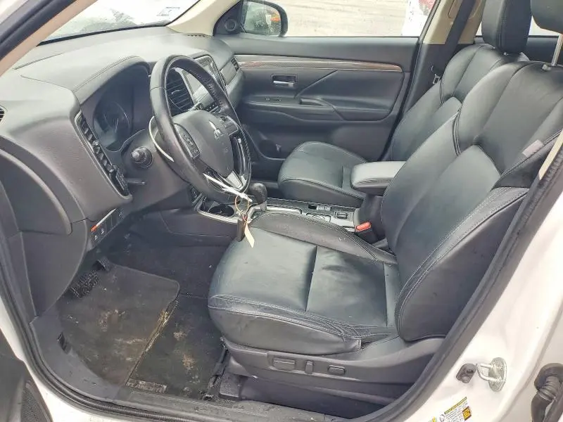 2020 MITSUBISHI OUTLANDER SE  