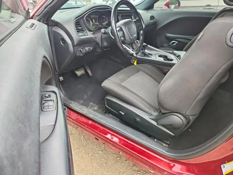2020 DODGE CHALLENGER SXT  