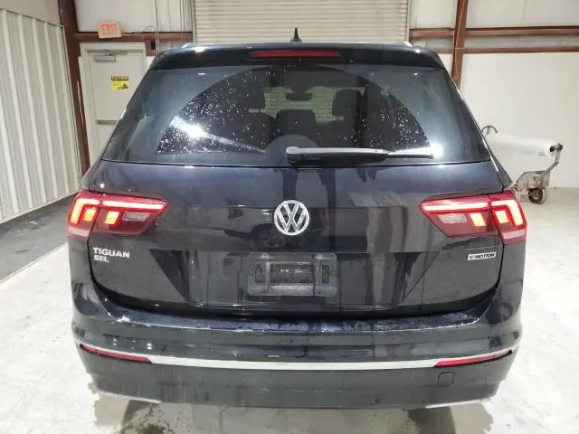 2020 VOLKSWAGEN TIGUAN SE  