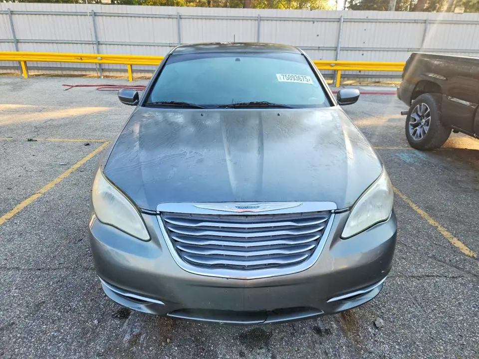 2012 CHRYSLER 200 LX  
