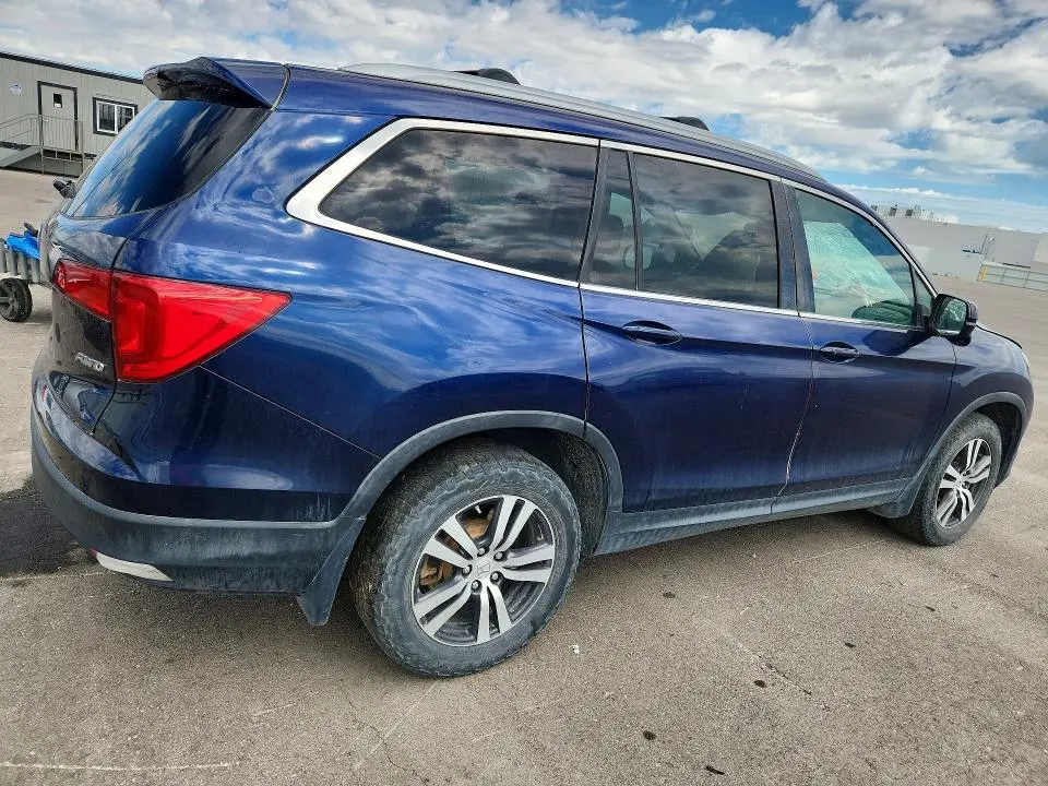 2017 HONDA PILOT   