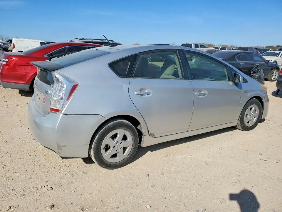 2010 TOYOTA PRIUS   