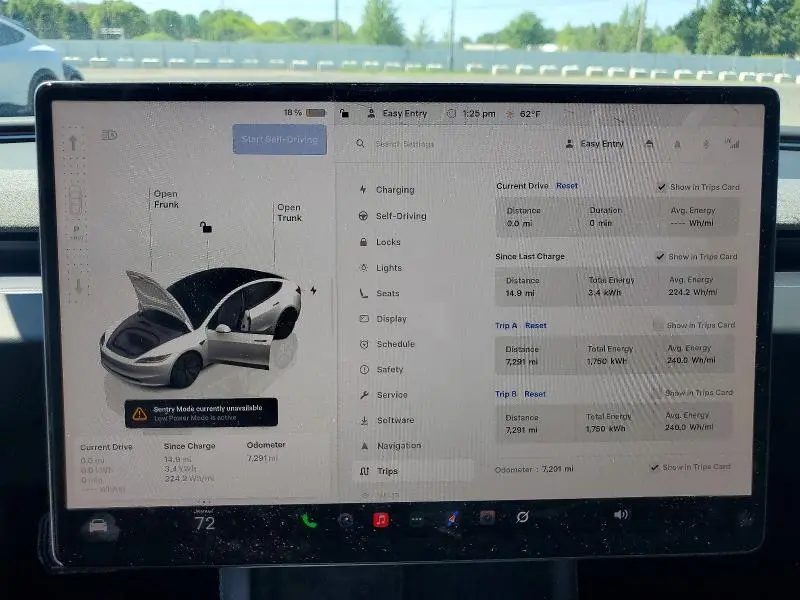 2025 TESLA MODEL 3   