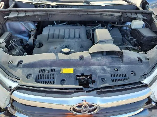 2015 TOYOTA HIGHLANDER XLE  