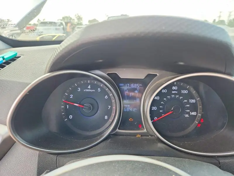 2012 HYUNDAI VELOSTER BASE  