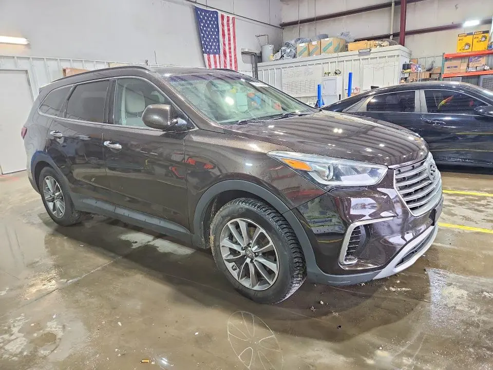 2017 HYUNDAI SANTA FE SE  