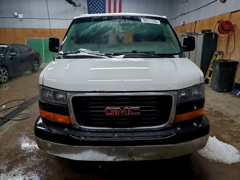 2016 GMC SAVANA G2500  